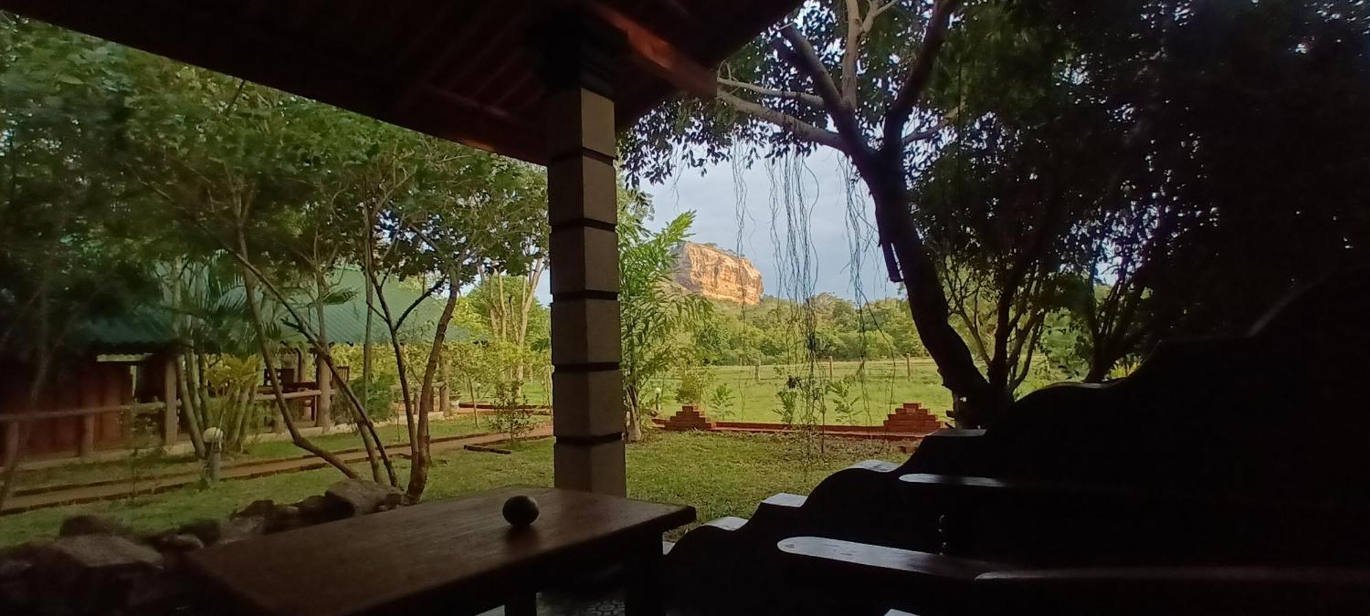 Sigiri Close-Up View Guest Sigiriya Exterior foto